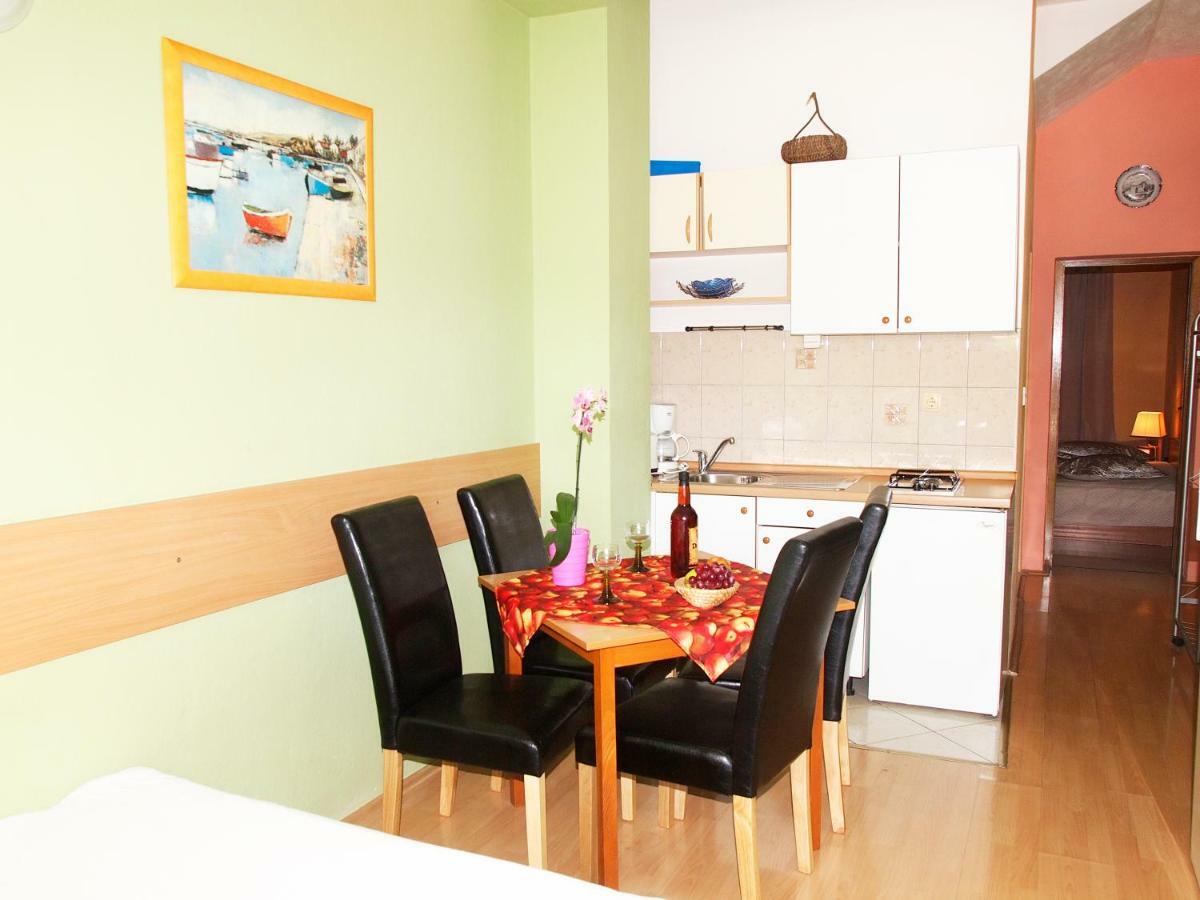 Apartmani Diana Makarska Exterior photo