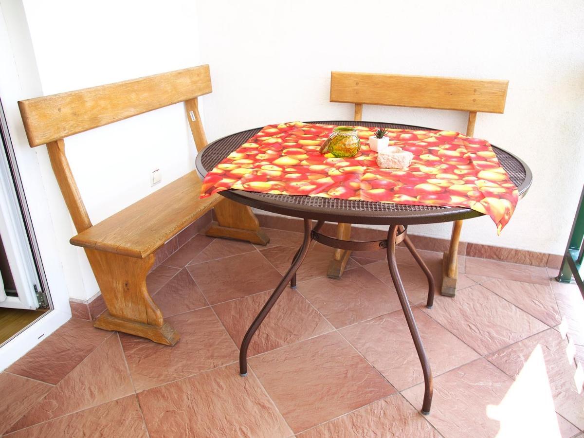 Apartmani Diana Makarska Exterior photo